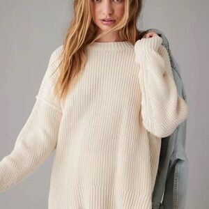 American Eagle Off-White Oversized Knit Pullover Size Large